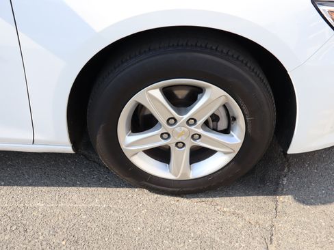 Used 2024 Chevrolet Malibu LT FWD image 37