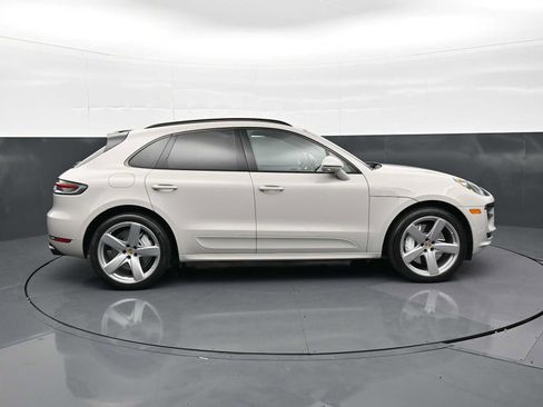 Certified 2020 Porsche Macan Turbo AWD/4WD image 26
