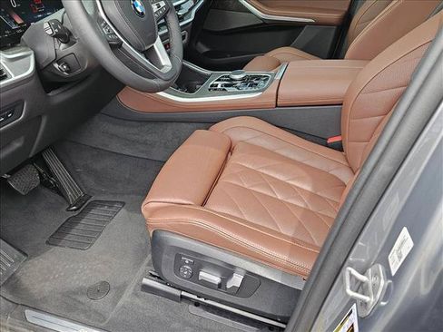 Certified 2024 BMW X5 xDrive40i w/ Premium Package AWD/4WD image 16