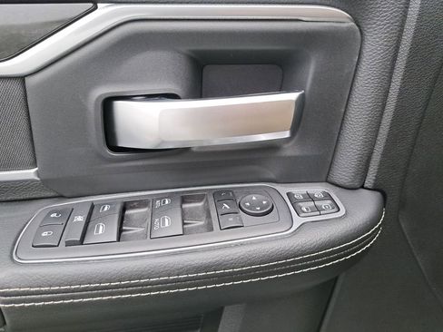 New 2024 RAM 2500 Big Horn w/ Heated Seats & Wheel Group image 28