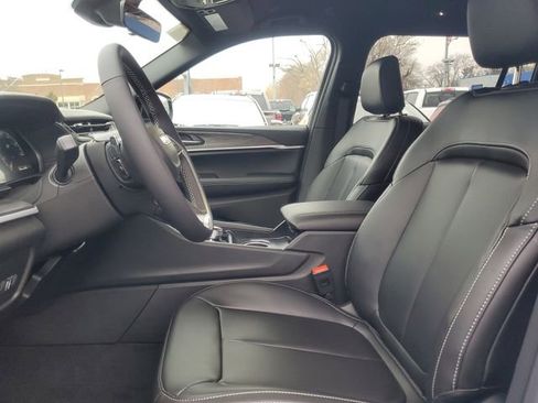 New 2025 Jeep Grand Cherokee L Limited image 10