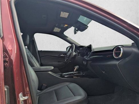 Certified 2024 Chevrolet Trax RS w/ Sunroof Package image 15