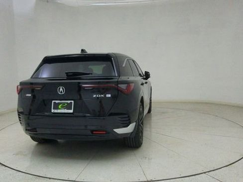 Used 2024 Acura ZDX A-Spec image 70
