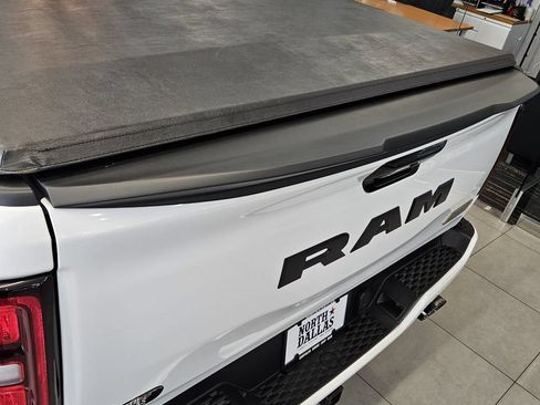 New 2026 RAM 1500 Big Horn AWD/4WD image 9