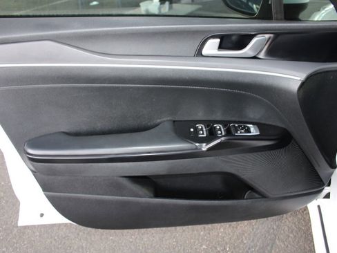 Used 2022 Kia K5 LXS FWD image 19