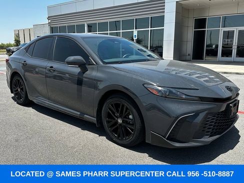 Used 2025 Toyota Camry SE w/ Convenience Package FWD image 3