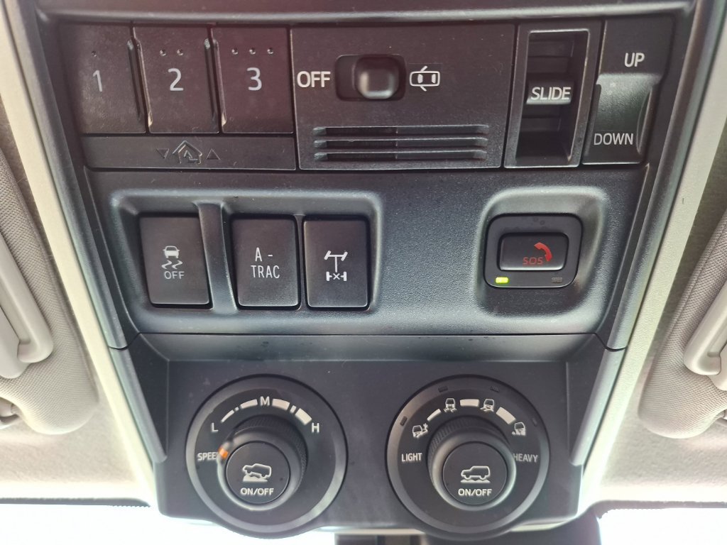 Used 2021 Toyota 4Runner Venture w/ Moonroof Package AWD/4WD image 26