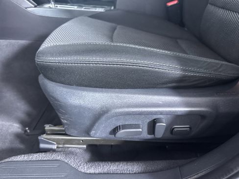 Used 2016 Subaru Outback 2.5i Premium AWD/4WD image 12