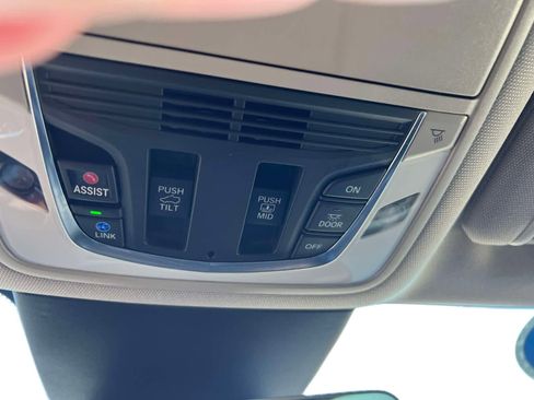 Used 2023 Acura MDX SH-AWD image 33