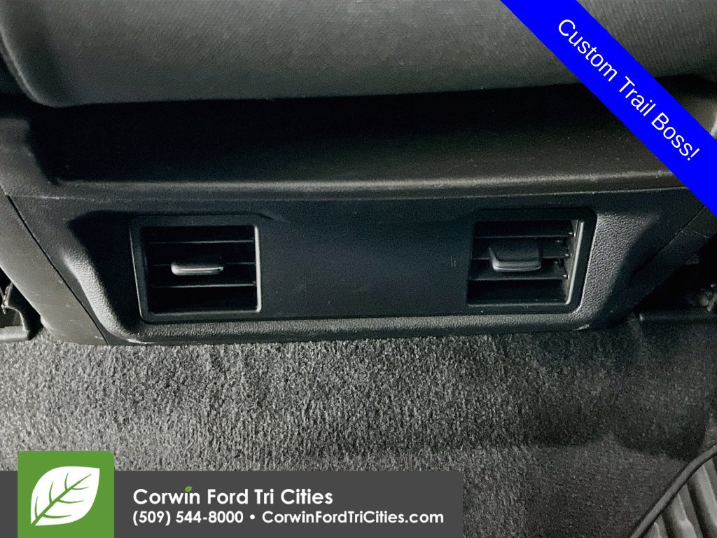 Used 2019 Chevrolet Silverado 1500 Custom Trail Boss w/ Custom Convenience Package AWD/4WD image 28