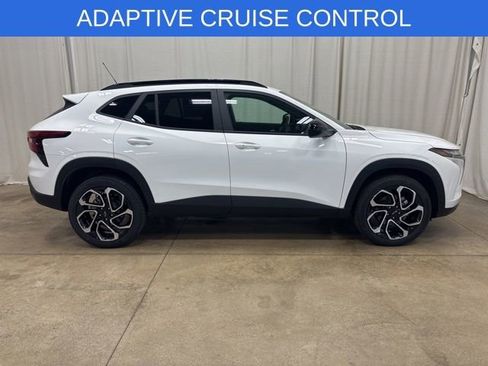 New 2026 Chevrolet Trax RS w/ Driver Confidence Package FWD image 2