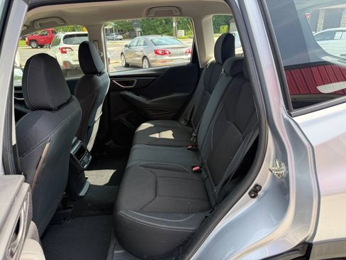 Used 2019 Subaru Forester AWD/4WD image 4