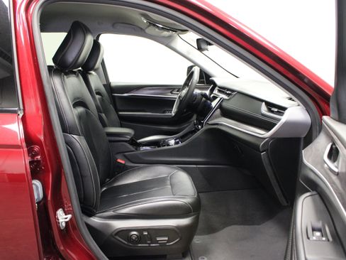 Used 2023 Jeep Grand Cherokee Limited AWD/4WD image 14