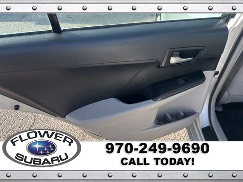 Used 2014 Toyota Camry L image 18