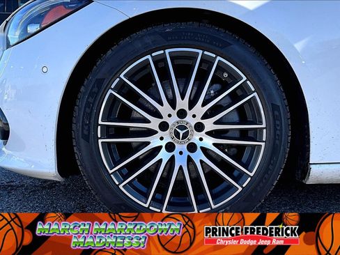 Used 2022 Mercedes-Benz C 300 C 300 image 8