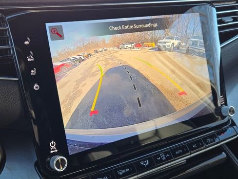 New 2026 Jeep Grand Wagoneer w/ HD Trailer Tow Package image 30