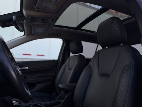 Used 2023 Buick Encore GX Essence w/ Experience Buick Package image 22
