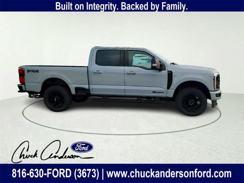 New 2026 Ford F250 Lariat w/ Black Appearance Package image 8