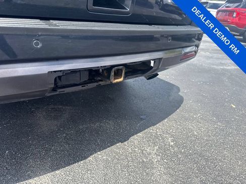 Used 2023 Ford Expedition XLT AWD/4WD image 9