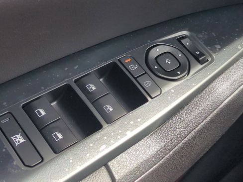 New 2026 Kia Sportage SX AWD/4WD image 19