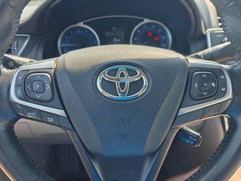 Used 2015 Toyota Camry XLE w/ Moonroof Package FWD image 13