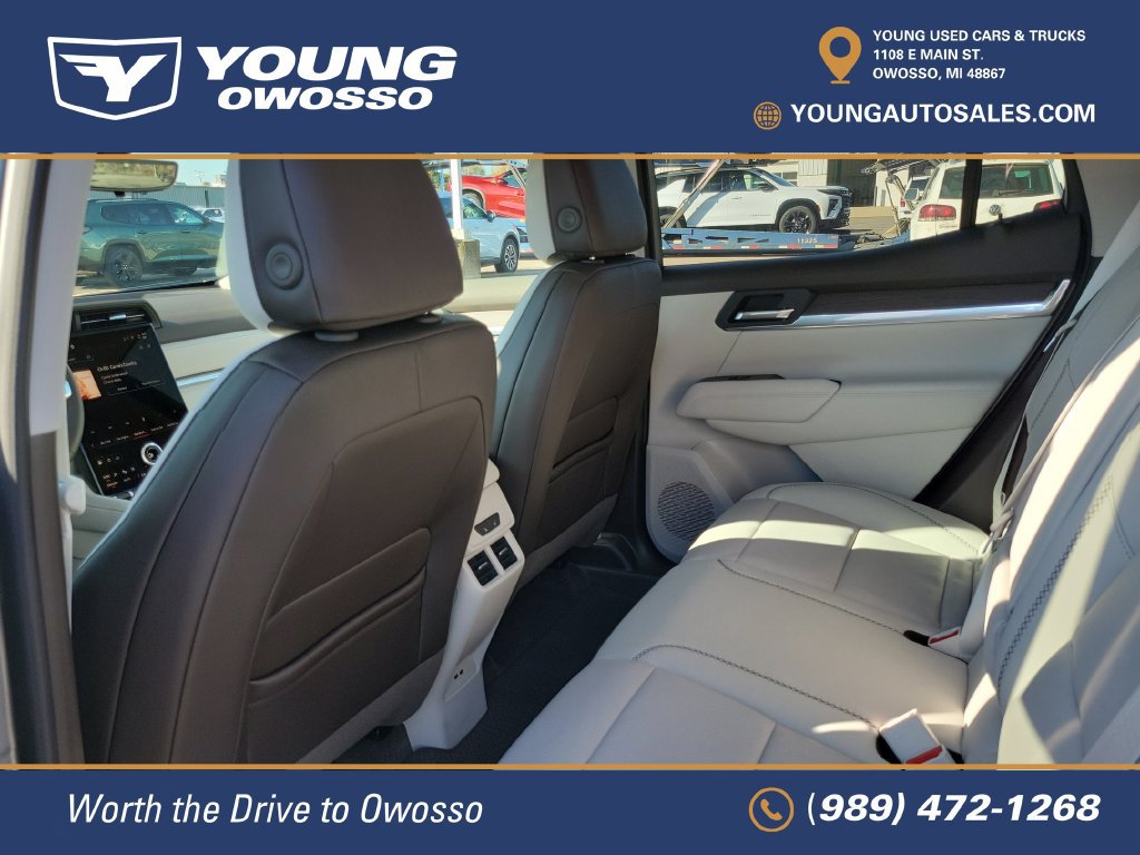 Used 2026 GMC Terrain Denali AWD/4WD image 31