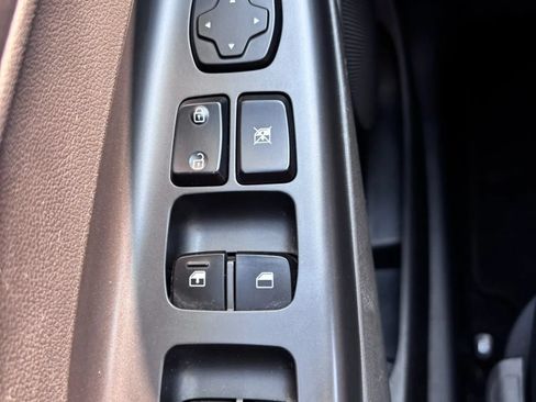 Used 2023 Hyundai Kona SE FWD image 7