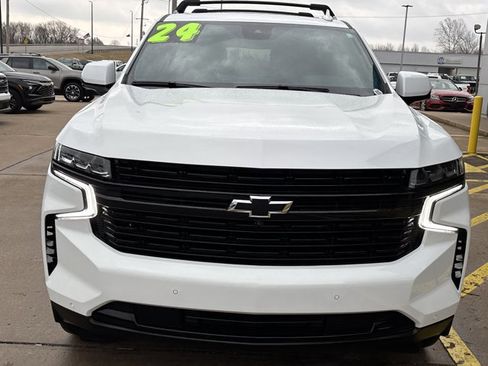 Used 2024 Chevrolet Tahoe RST w/ Sport Performance Package image 12