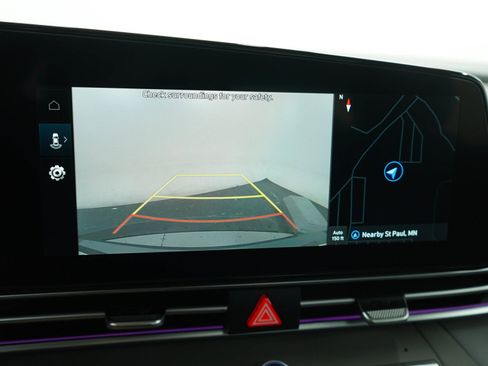 Used 2025 Hyundai Elantra SEL FWD image 26