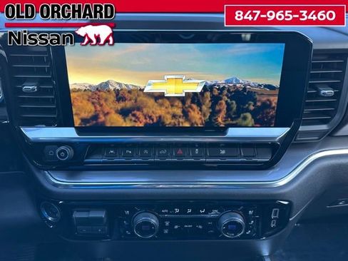 Used 2023 Chevrolet Silverado 1500 High Country AWD/4WD image 19