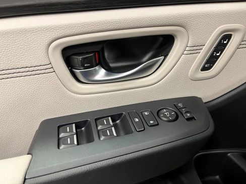New 2026 Honda Pilot Touring image 13