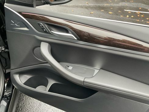 Used 2024 BMW X3 xDrive30i w/ Premium Package image 31