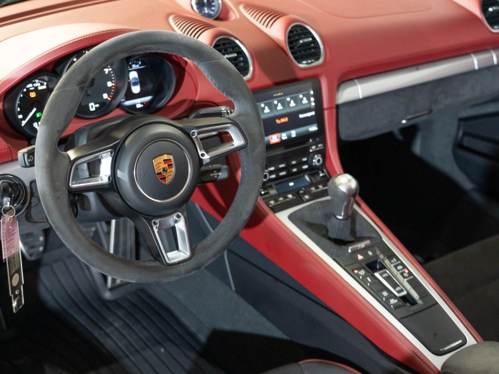 Certified 2020 Porsche 718 Boxster Spyder RWD image 15