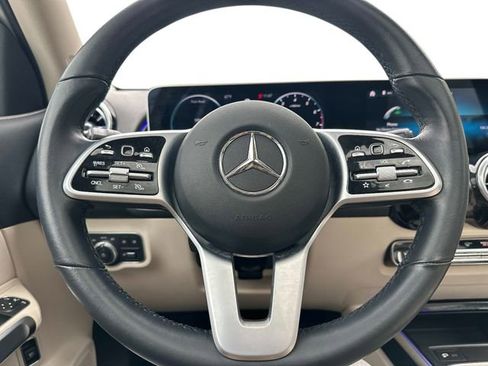 Certified 2021 Mercedes-Benz GLB 250 4MATIC image 21