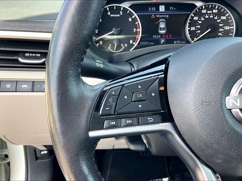 Used 2023 Nissan Altima 2.5 SL FWD image 13