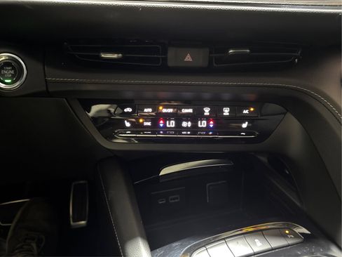 Used 2023 Buick Envision Preferred w/ Sport Touring Package AWD/4WD image 25