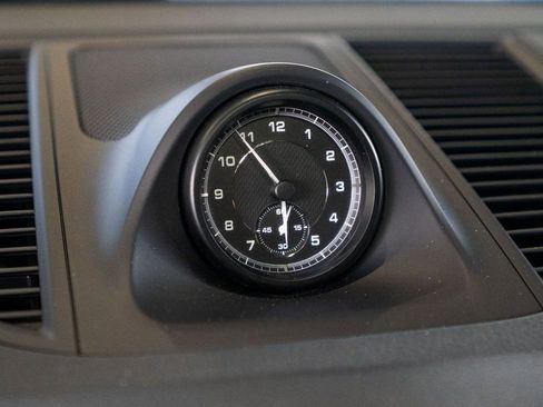 Certified 2022 Porsche Macan image 27