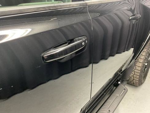 Used 2024 GMC Hummer EV 2X w/ Extreme Off-Road Package image 7