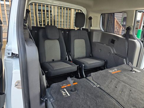 Used 2020 Ford Transit Connect XL image 26