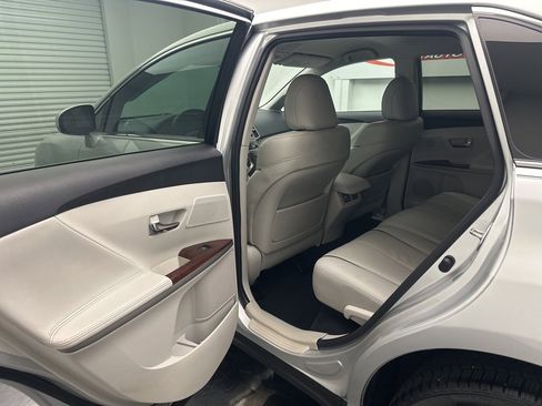 Used 2009 Toyota Venza Base image 6