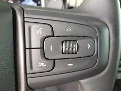 Used 2024 GMC Sierra 1500 AT4 w/ Technology Package AWD/4WD image 34