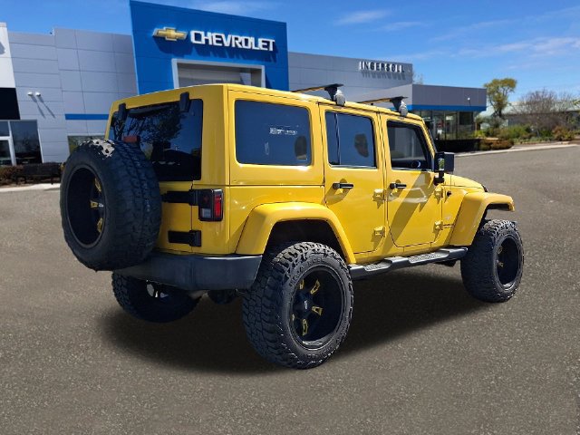 Used 2015 Jeep Wrangler Unlimited Sahara w/ Connectivity Group AWD/4WD image 25