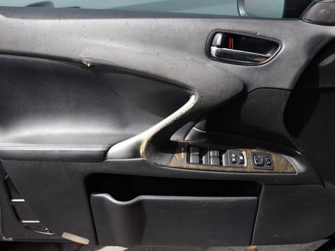 Used 2011 Lexus IS 350 w/ Premium Pkg Value Edition RWD image 44