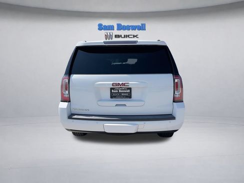 Certified 2018 GMC Yukon SLT AWD/4WD image 8