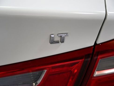 Used 2024 Chevrolet Malibu LT image 13