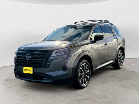 New 2026 Nissan Pathfinder Platinum w/ Cargo Package AWD/4WD image 1