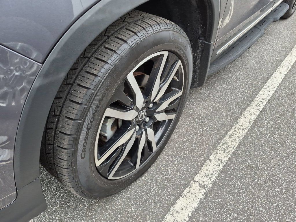 Used 2022 Honda Pilot Touring image 3