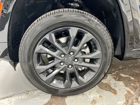 New 2026 Jeep Grand Cherokee L Limited AWD/4WD image 29