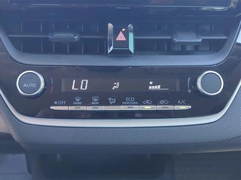 Used 2025 Toyota Corolla LE FWD image 20