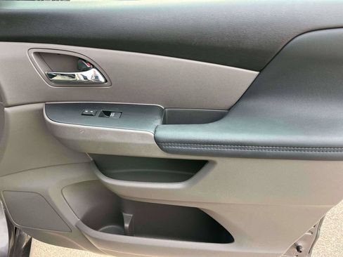 Used 2016 Honda Odyssey Touring image 14